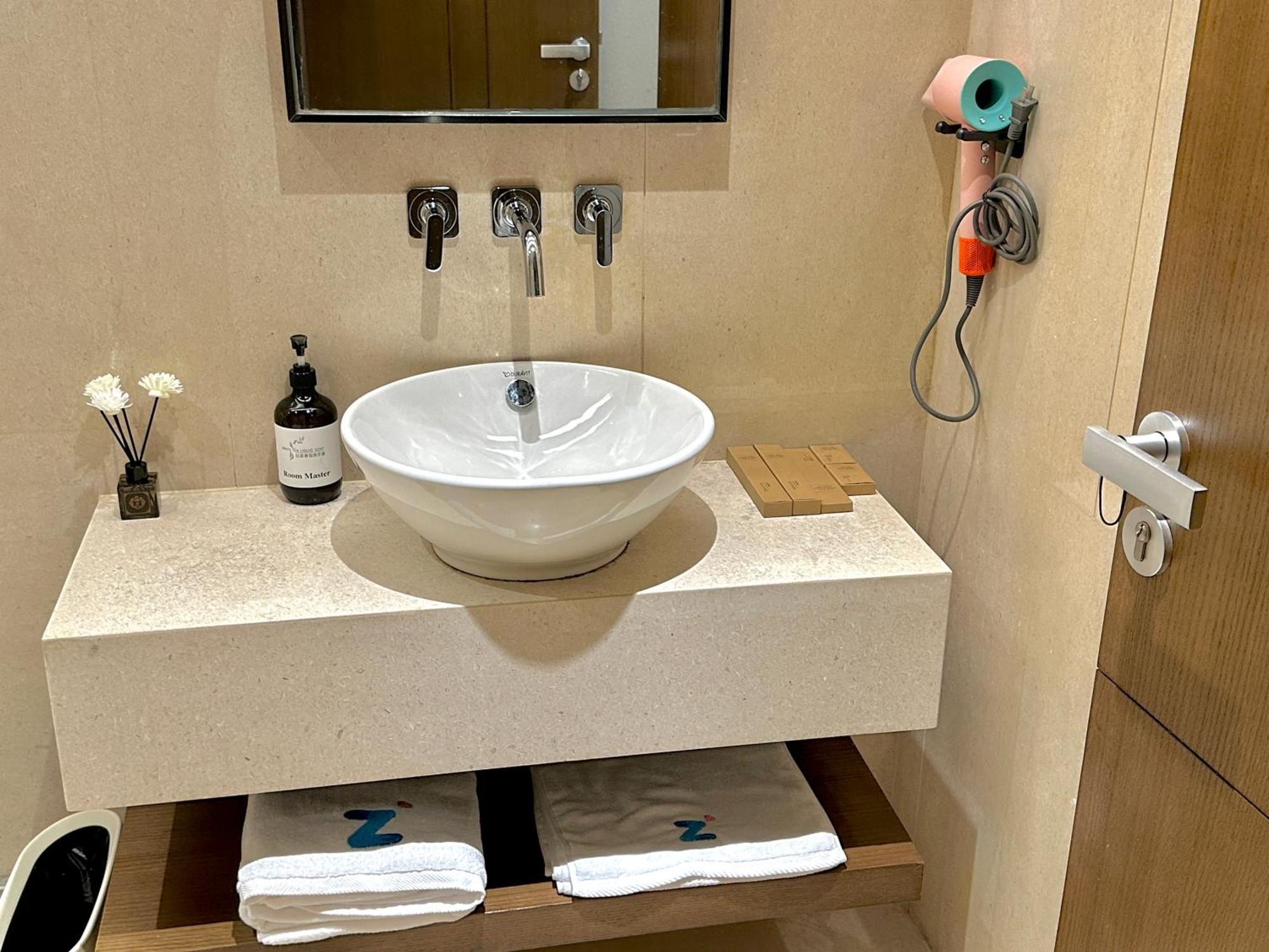 Zhome-Luxury Three-Bedroom Suite-Near The Bund Shanghai Exteriör bild
